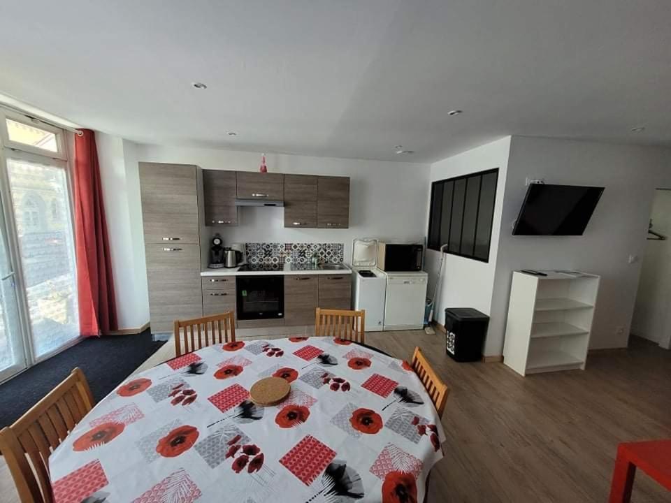 Residence Bardon-Perry เลอมงต์-ดอร์ ภายนอก รูปภาพ